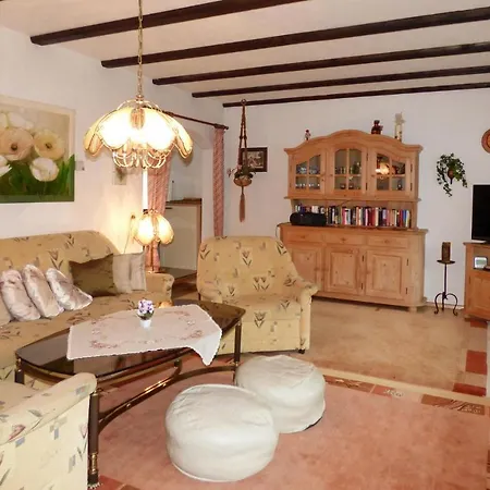 Daire Nice In W/ 2 Bedrooms *